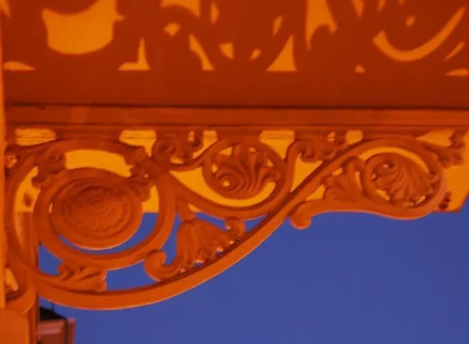 Kleines Haeuschen Am Rheinsteig *