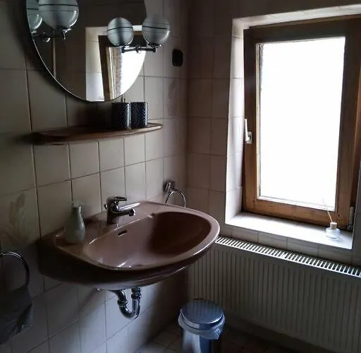 Kleines Haeuschen Am Rheinsteig